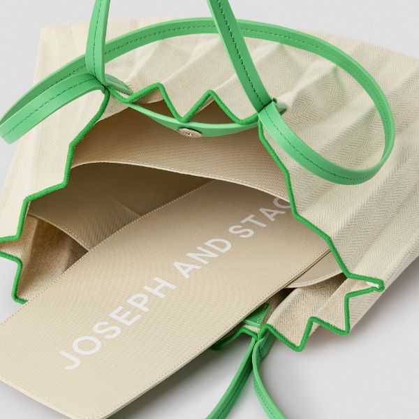 [SWOOP] JOSEPH & STACEY Lucky Pleats Canvas Leaf Shopper L_SWJSBGCLPG