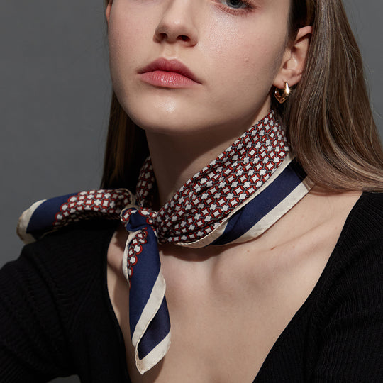 [SWOOP] RECLOW LVV Two-Tone Scarf_SWRCSFTTYE