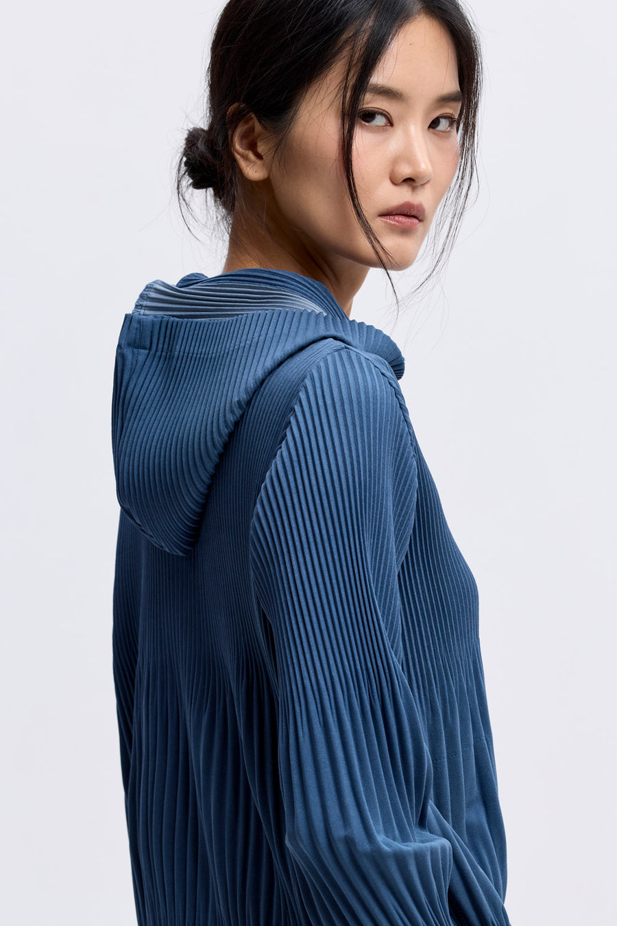 [SWOOP] Pleatsme Signature Solid Hoodie Zip-Up Jacket_SWPLJKSSDB