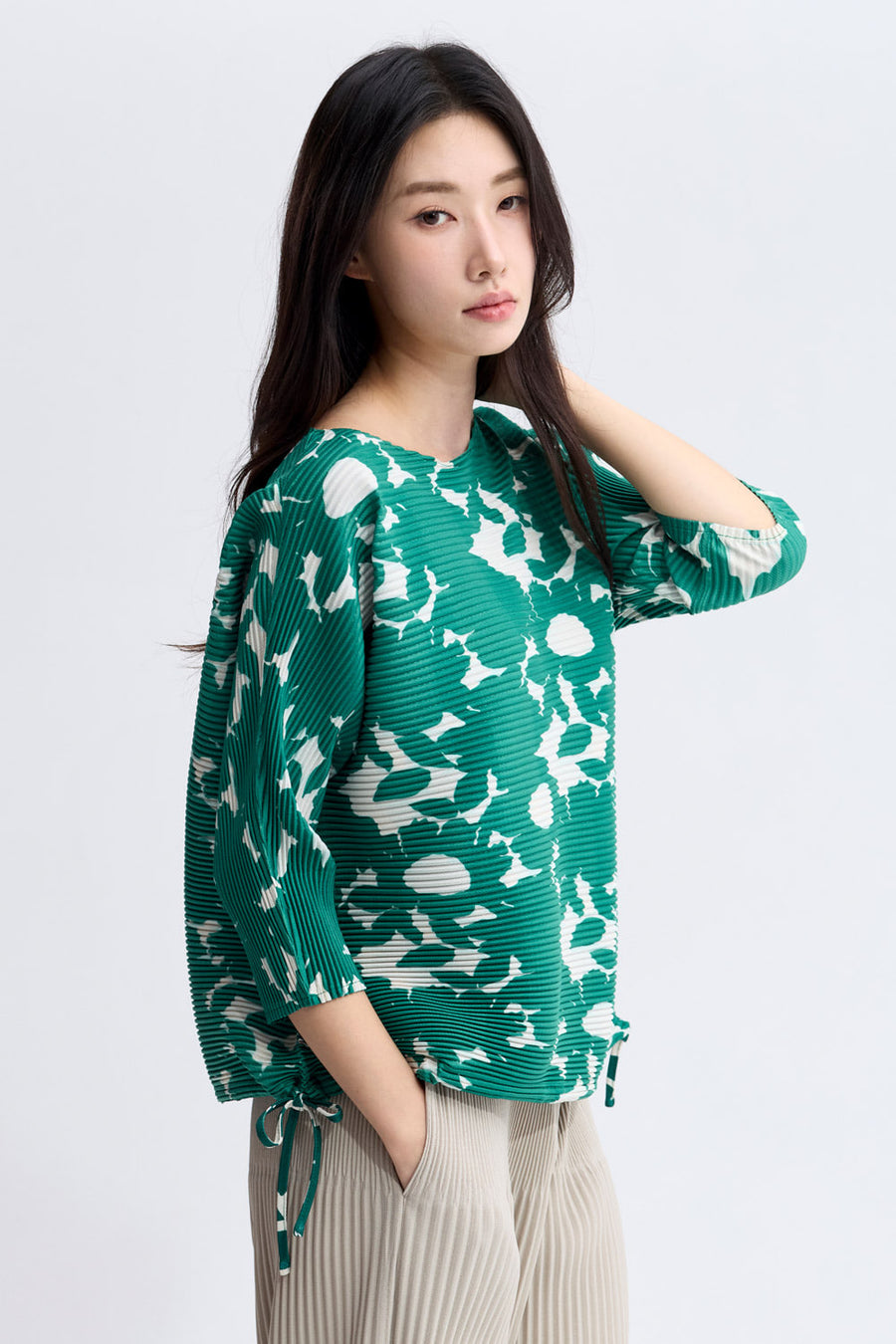 [SWOOP] Pleatsme Print Side-String T-Shirt_SWPLLWPSGR