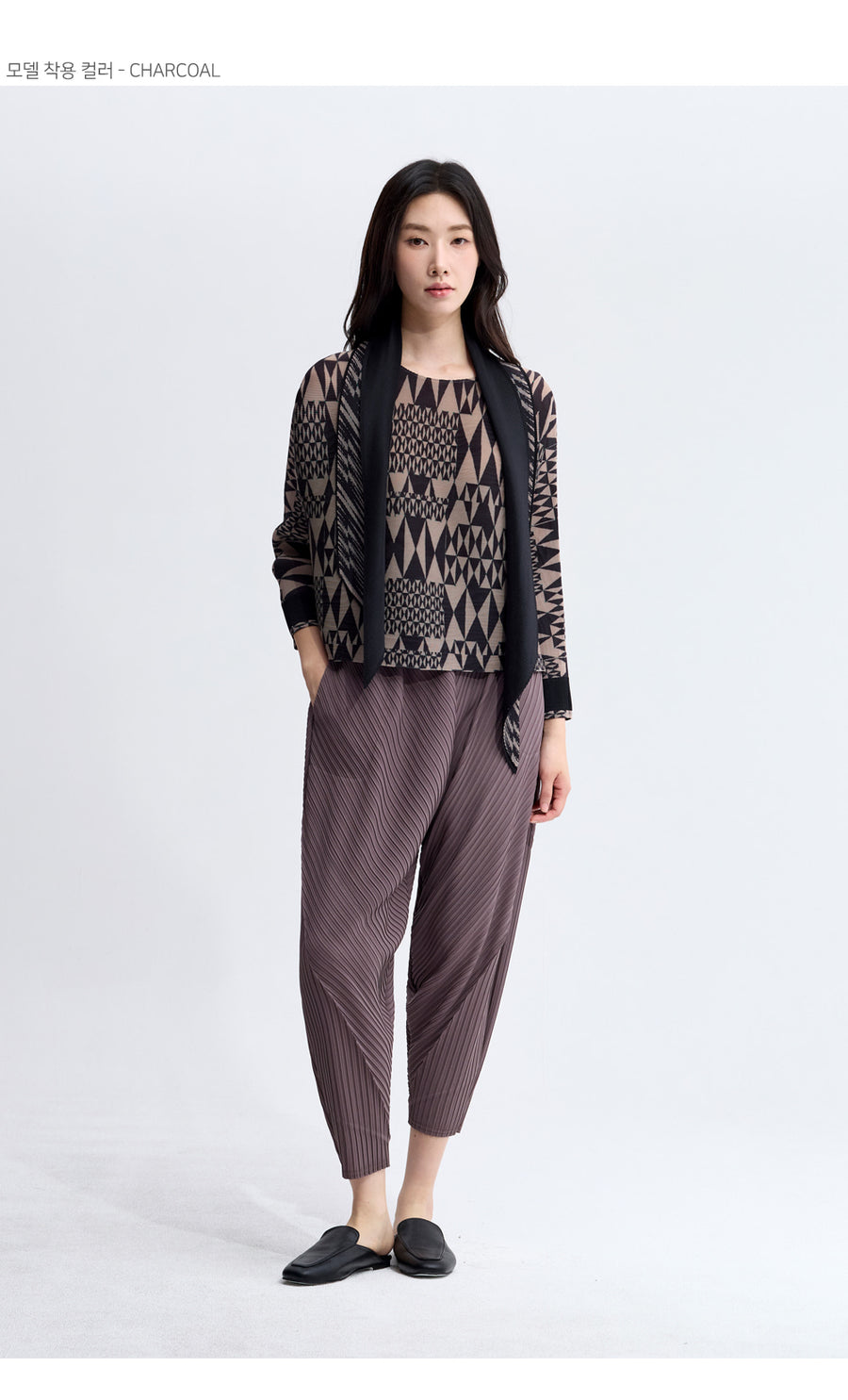 [SWOOP] Pleatsme Print Scarf Dolman T-Shirt_SWPLLWSTGY