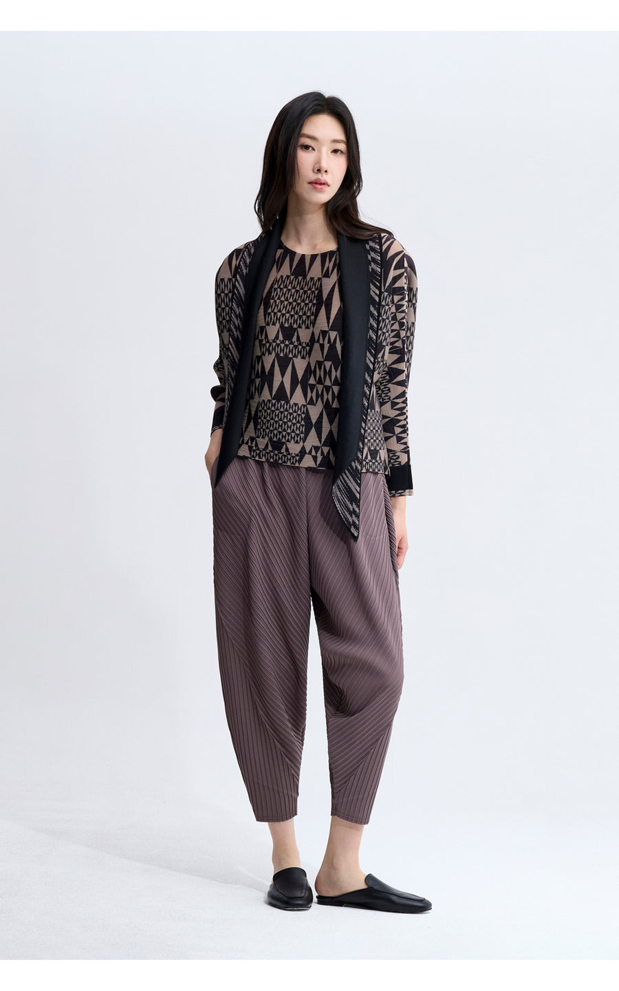 [SWOOP] Pleatsme Print Scarf Dolman T-Shirt_SWPLLWSTGY