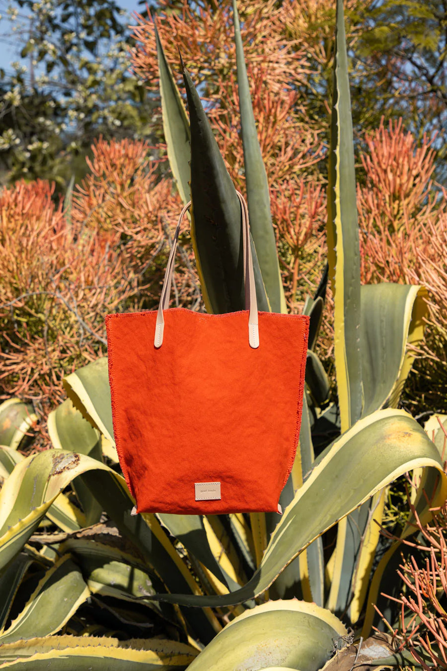 Hana Tote - Poppy Canvas - TheHans